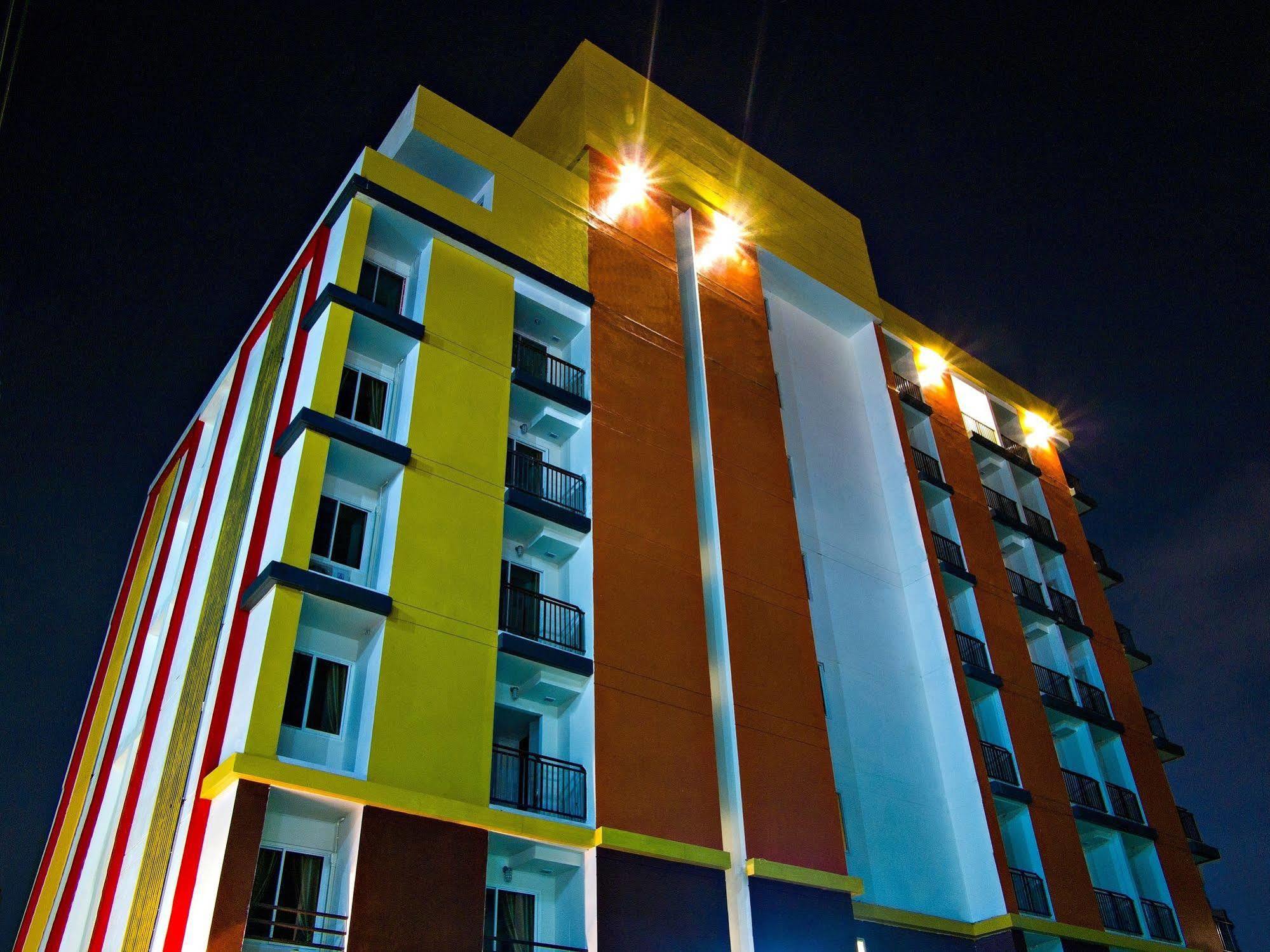 Nrv Place Apart Hotel Бангкок Экстерьер фото