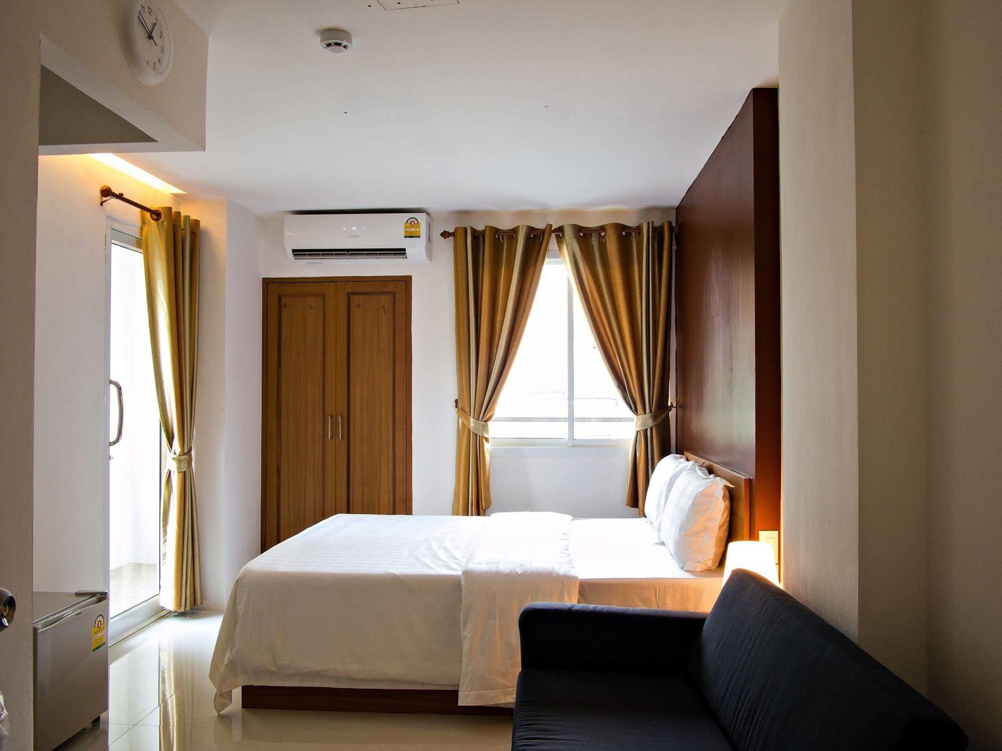 Nrv Place Apart Hotel Бангкок Экстерьер фото