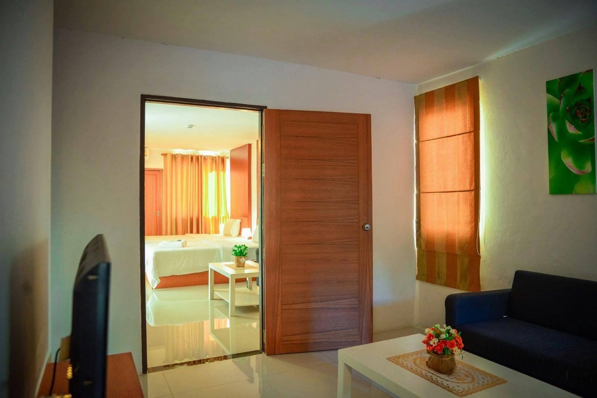 Nrv Place Apart Hotel Бангкок Экстерьер фото